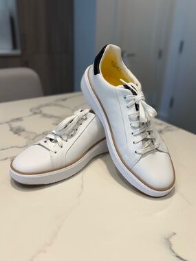 Cole Haan White Leather Sneakers with Blue Heel and Tan Welt, Sz 9.5